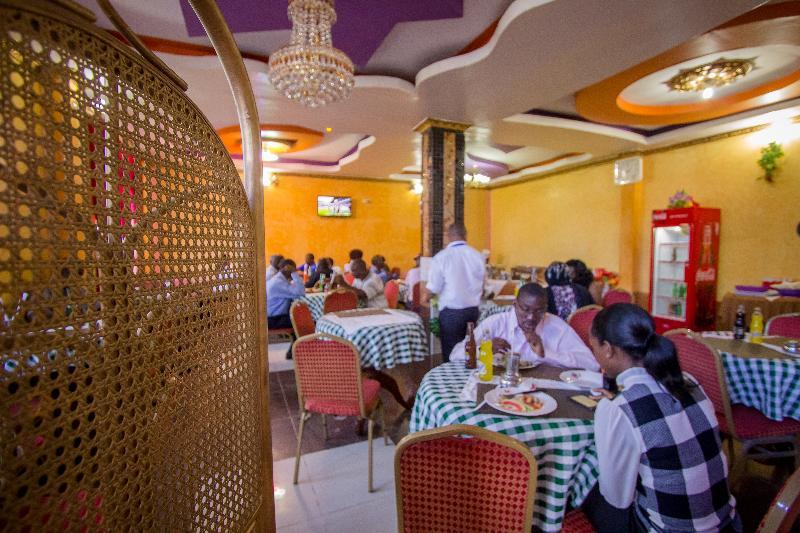 Grande Hotel Isiolo Ngoại thất bức ảnh