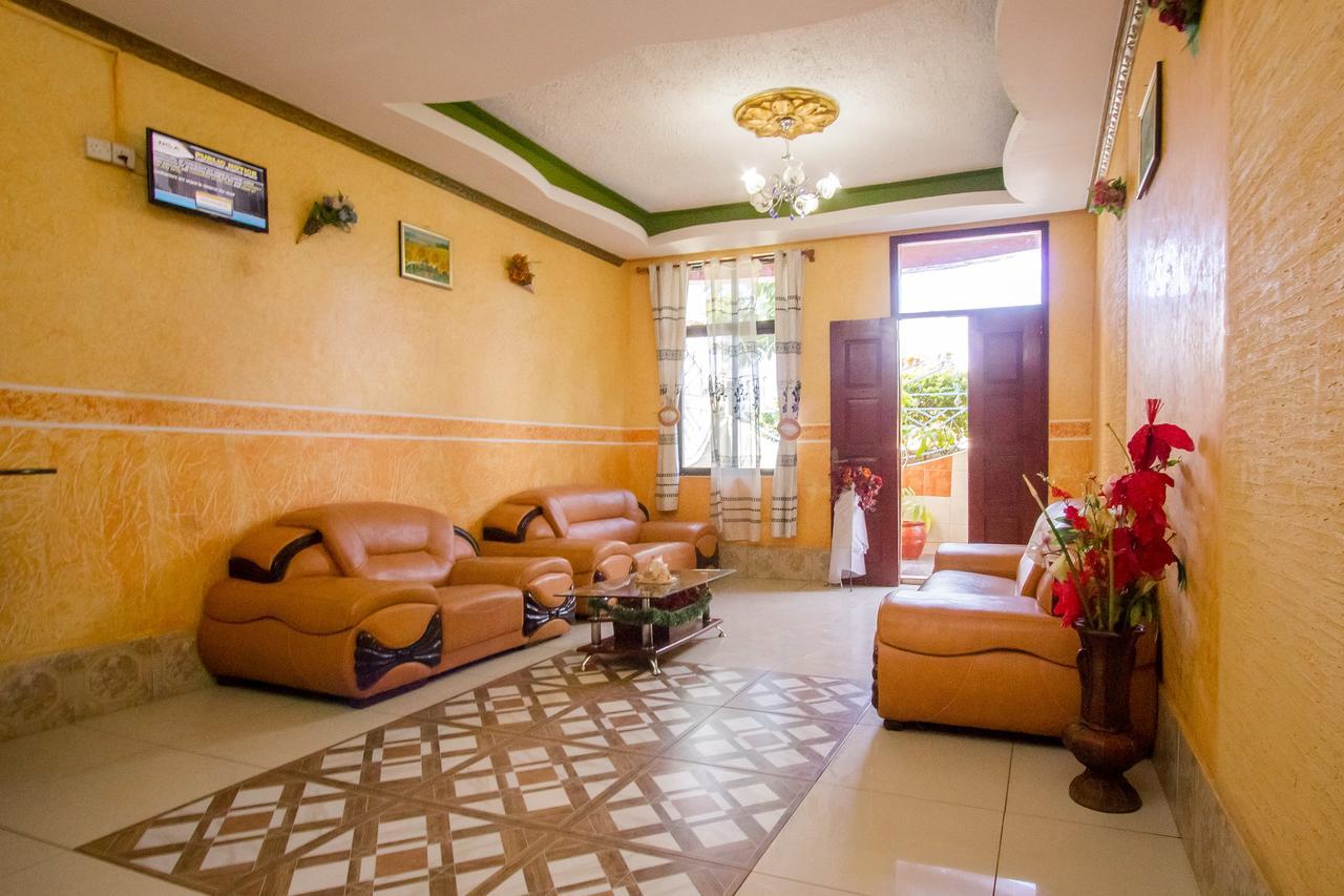 Grande Hotel Isiolo Ngoại thất bức ảnh